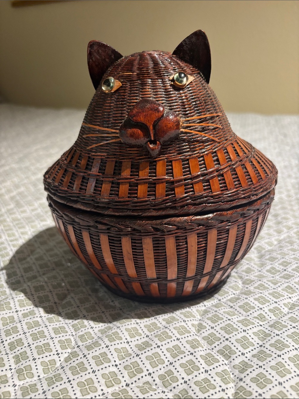 Vintage Shanghai Handicrafts Lidded Wicker Cat Basket
